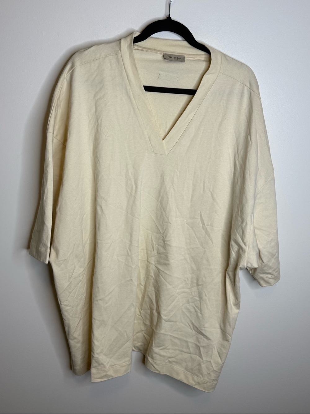 Fear of God Men's Cream V-Neck Short-Sleeve Sweater size XL